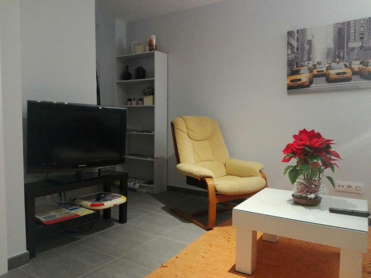 Cozy Apartament 10 Minutes From The Heart Of Мадрид Экстерьер фото